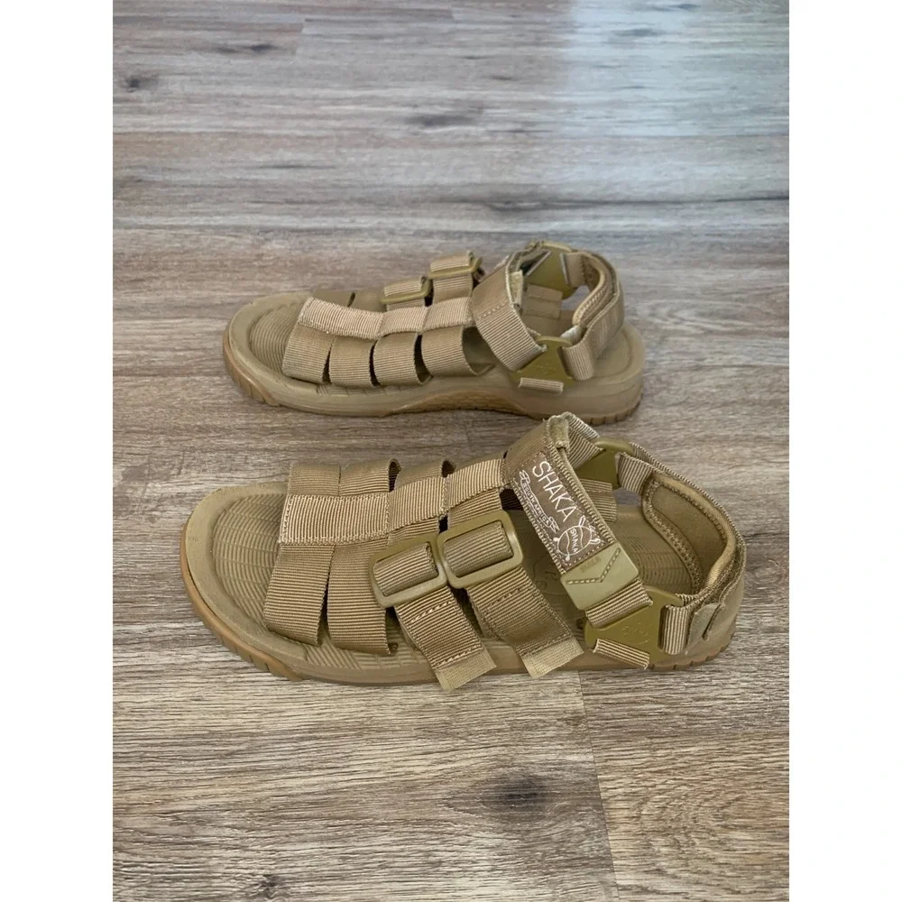 Excellenct Condition Shaka Hiker Gurkha Sandals in Tan - Size 7 Mens US